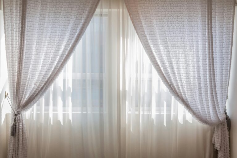 curtains in Dubai